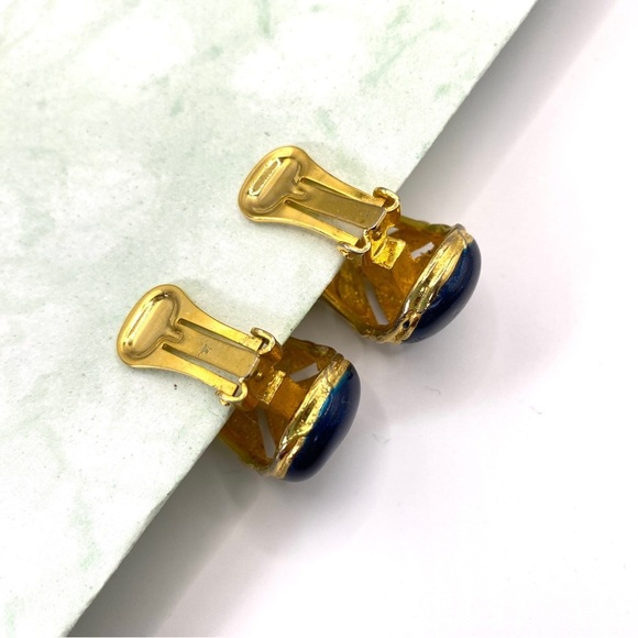 Chunky Gold Half Hoop Enamel Vintage Clip-On Earrings - Picture 4 of 9